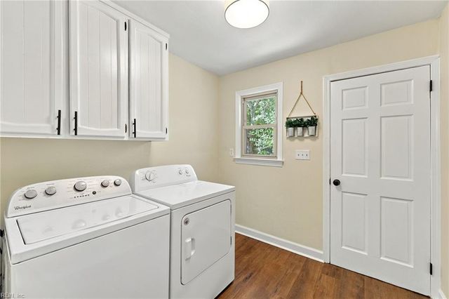 957 Edwin DR, Virginia Beach, VA 23464