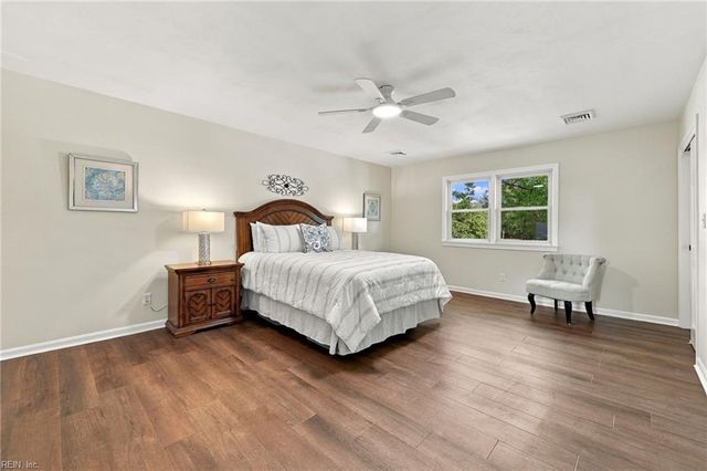 957 Edwin DR, Virginia Beach, VA 23464