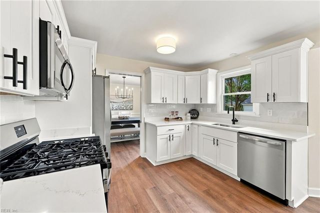 957 Edwin DR, Virginia Beach, VA 23464