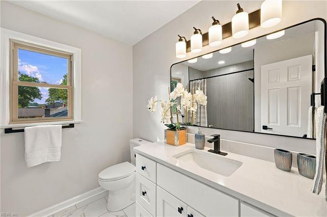 957 Edwin DR, Virginia Beach, VA 23464