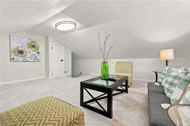 957 Edwin DR, Virginia Beach, VA 23464