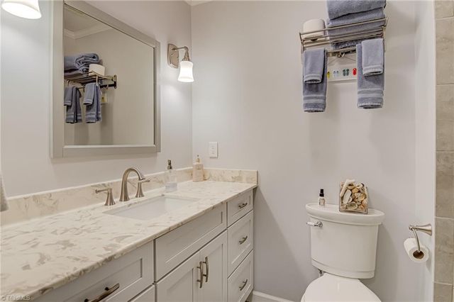 211 Ridgehaven Drive, Winston-salem, NC 27104