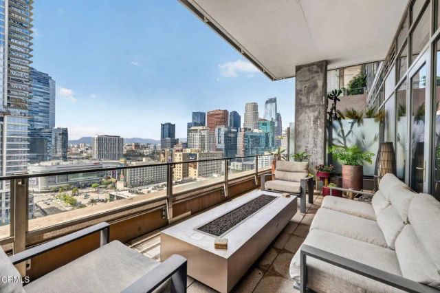 1100 S Hope Street PH104, Los Angeles, CA 90015