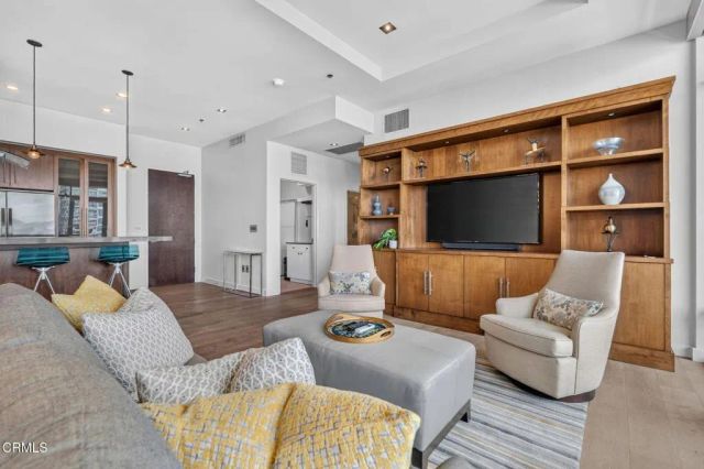 1100 S Hope Street PH104, Los Angeles, CA 90015