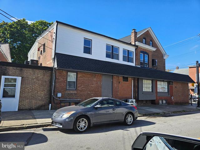 404 N CHARLOTTE ST, Pottstown, PA 19464