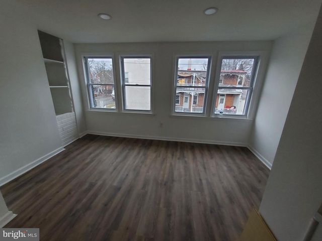 404 N CHARLOTTE ST, Pottstown, PA 19464