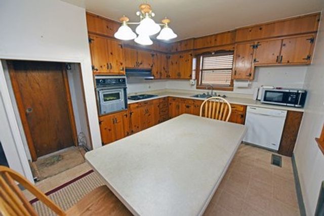 33 Dover Road, Blairsville, GA 30512