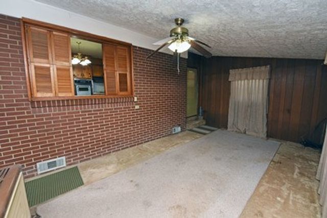 33 Dover Road, Blairsville, GA 30512