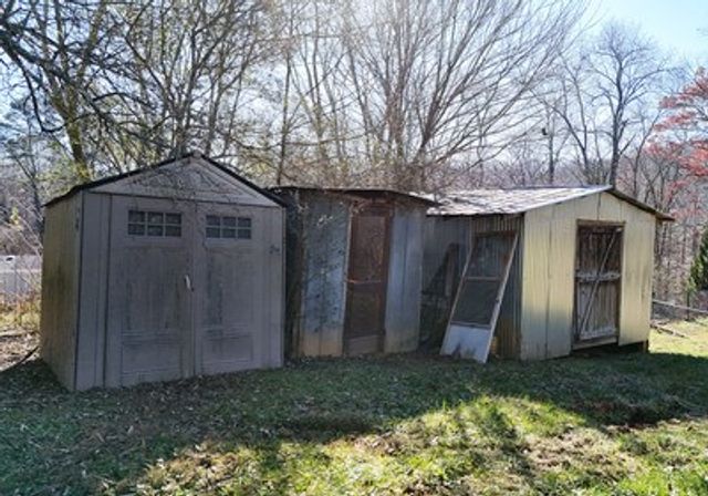 33 Dover Road, Blairsville, GA 30512