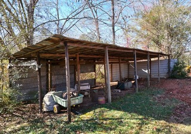 33 Dover Road, Blairsville, GA 30512