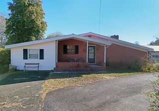 33 Dover Road, Blairsville, GA 30512