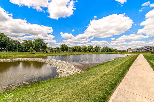 7202 Wooden Grange Drive, Indianapolis, IN 46259