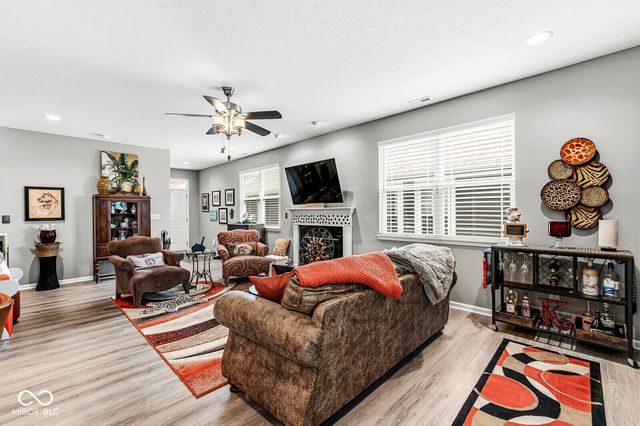 7202 Wooden Grange Drive, Indianapolis, IN 46259