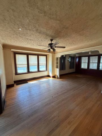 35068 Ellen Street, Clinton Twp, MI 48035