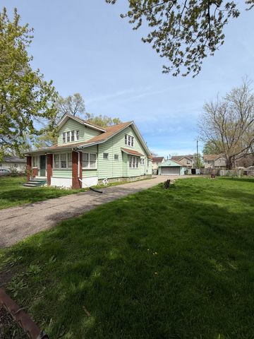 35068 Ellen Street, Clinton Twp, MI 48035