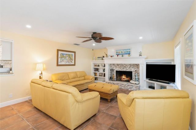 6711 AVENUE C, Sarasota, FL 34231