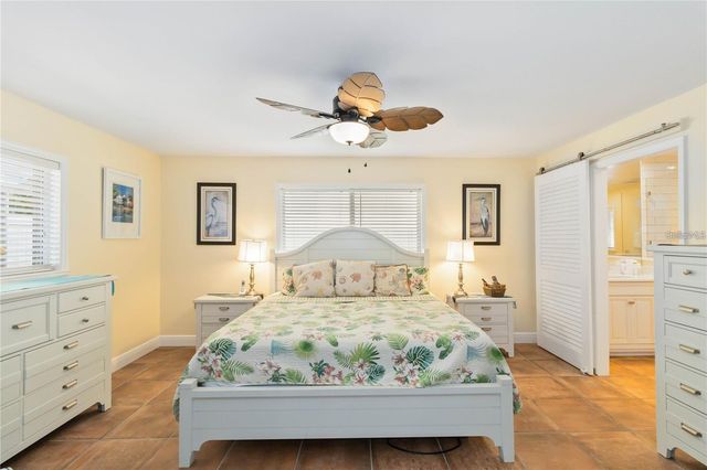6711 AVENUE C, Sarasota, FL 34231