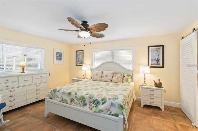 6711 AVENUE C, Sarasota, FL 34231