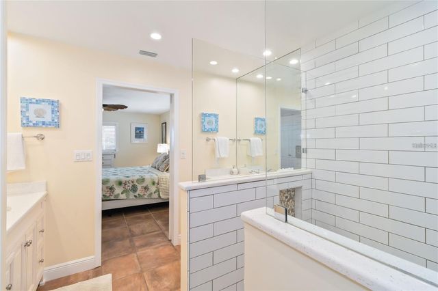 6711 AVENUE C, Sarasota, FL 34231