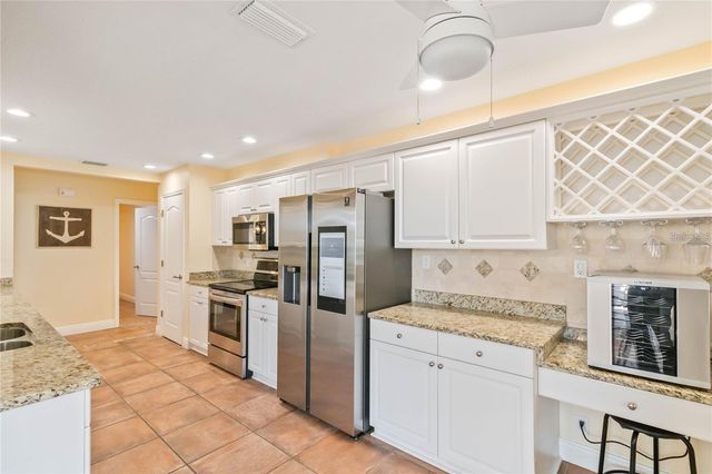 6711 AVENUE C, Sarasota, FL 34231