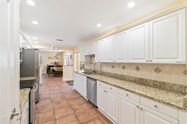 6711 AVENUE C, Sarasota, FL 34231