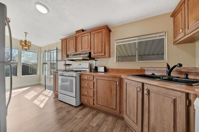 5574 Heritage Dr, Ione, CA 95640