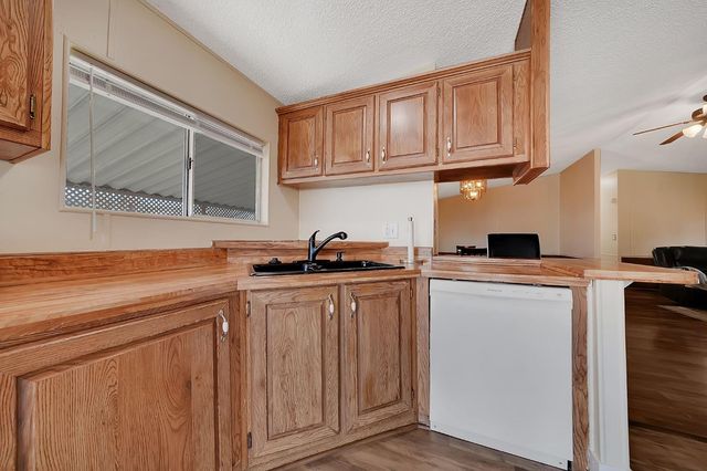 5574 Heritage Dr, Ione, CA 95640