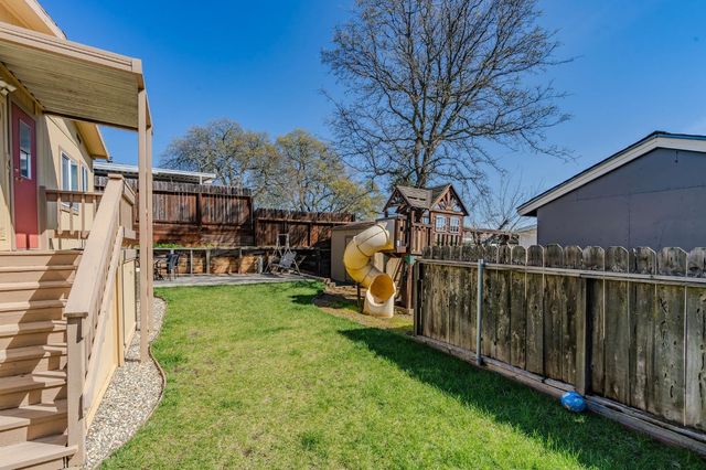 5574 Heritage Dr, Ione, CA 95640