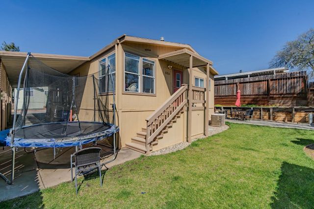 5574 Heritage Dr, Ione, CA 95640