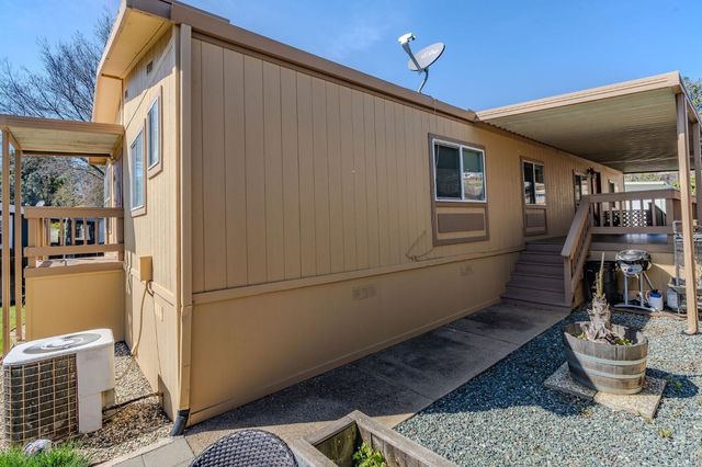 5574 Heritage Dr, Ione, CA 95640