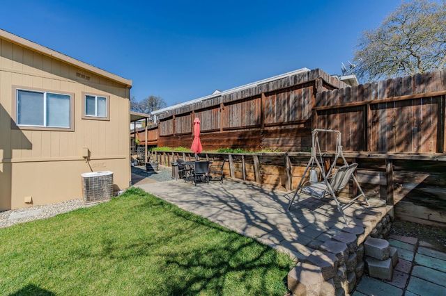 5574 Heritage Dr, Ione, CA 95640