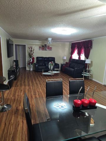 300 Casa Grande Dr, Odessa, TX 79763