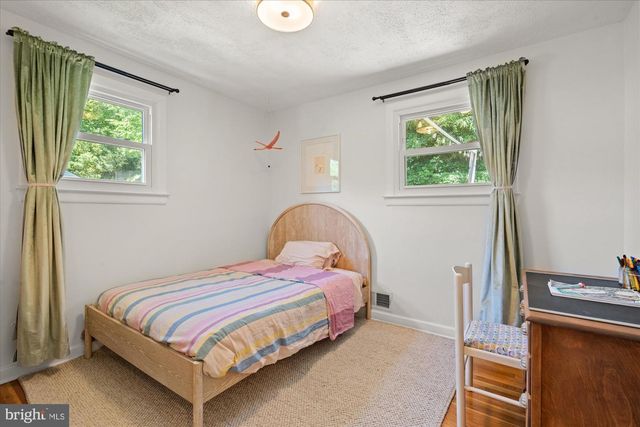 3117 KING ST, Alexandria, VA 22302