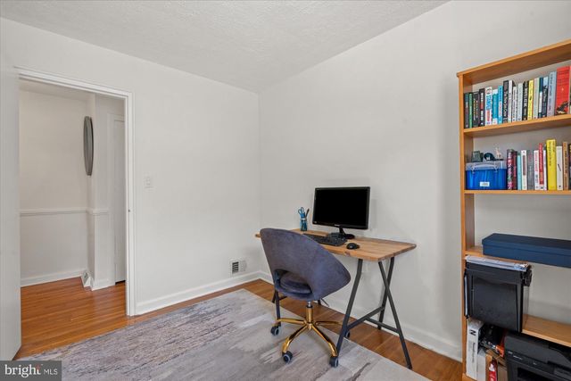 3117 KING ST, Alexandria, VA 22302