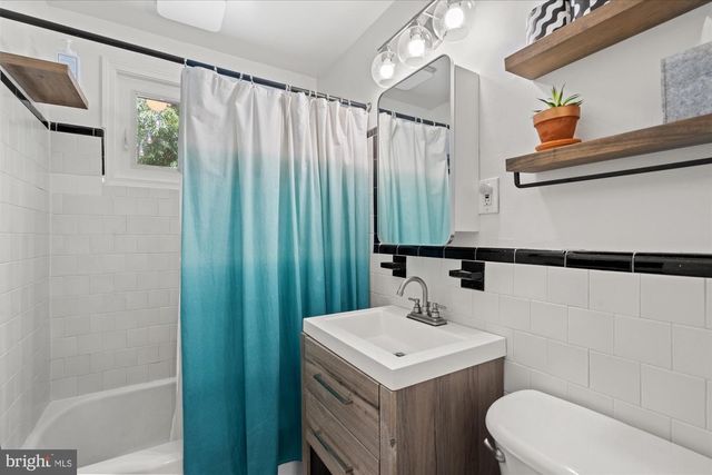 3117 KING ST, Alexandria, VA 22302