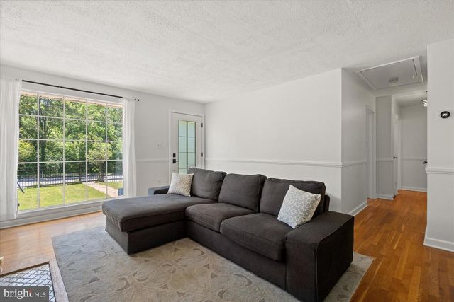 3117 KING ST, Alexandria, VA 22302