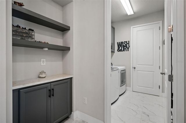 5632 LONG SHORE LOOP, Sarasota, FL 34238