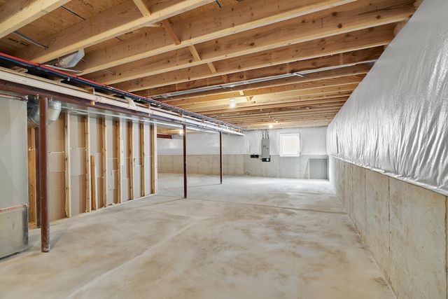 3980 Riverwood Road, Valparaiso, IN 46385