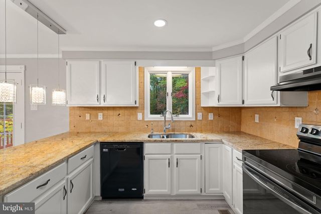 19 WINDRUSH CT, Stafford, VA 22554