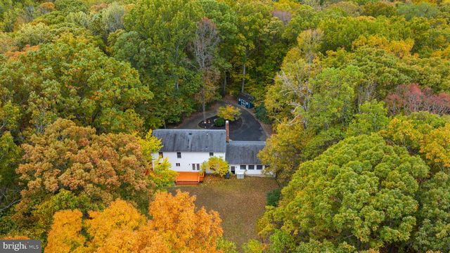 19 WINDRUSH CT, Stafford, VA 22554