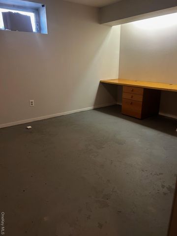 551 Emerson Street, Uniondale, NY 11553