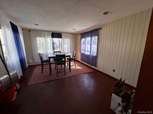 551 Emerson Street, Uniondale, NY 11553