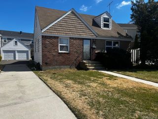 551 Emerson Street, Uniondale, NY 11553