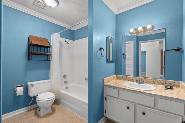 18515 Egret Bay Boulevard 1103, Webster, TX 77058