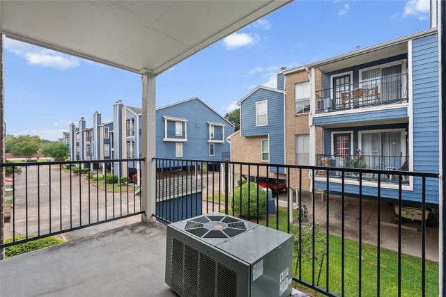 18515 Egret Bay Boulevard 1103, Webster, TX 77058