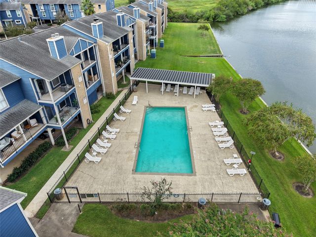 18515 Egret Bay Boulevard 1103, Webster, TX 77058
