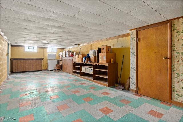 24400 Rosita Lane, North Olmsted, OH 44070