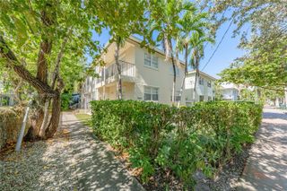 1610 Bay Rd, Miami Beach, FL 33139