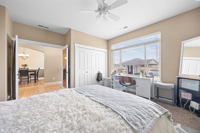 4502 Tamarisk Drive, Pasco, WA 99301