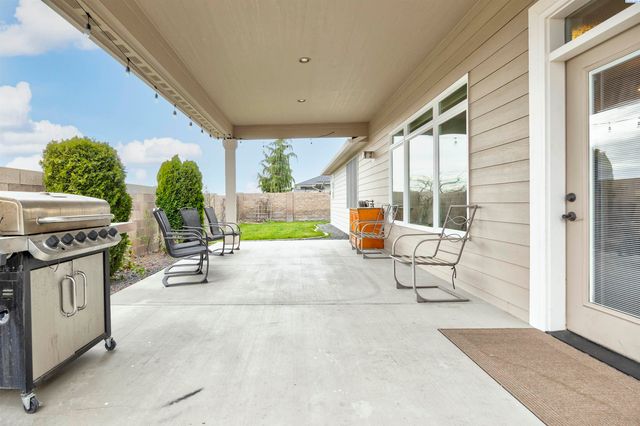 4502 Tamarisk Drive, Pasco, WA 99301